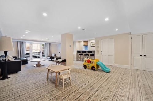 330 Shields Ln, Sewickley PA  15143-1036 exterior