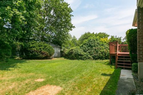 2047 Hancock Ave, North Bellmore NY  11710-1516 exterior