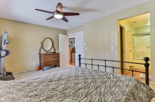 229 Woodlake St, Lake Elsinore CA  92530-1891 exterior