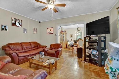 4228 Gunther Ave, Bronx, NY 10466-2008