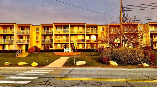 141 Lake Blvd, Mahopac, NY 10541-1617