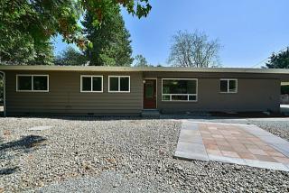 1929 Lake Pl, Snohomish, WA 98290-1033
