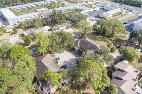 211 Olmstead Dr, Titusville FL  32780-5722 exterior