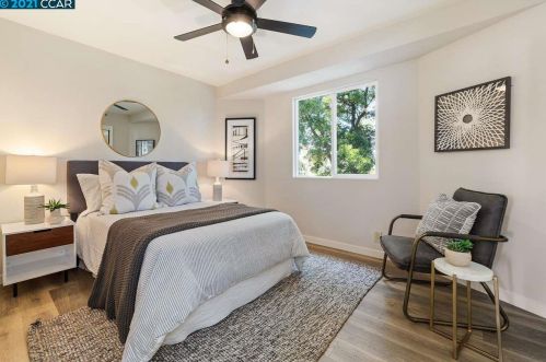 1347 26 St, Oakland CA 94606-3243 exterior