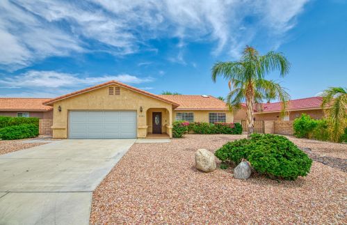 9720 Apawamis Rd, Desert Hot Springs, CA 92240-1116
