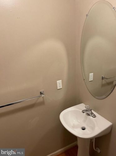 306 Hidden Dr, Blenheim NJ  08012-4443 exterior