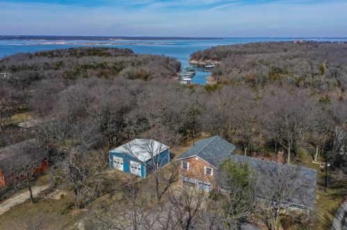 862 Lazy Acres Cir, Pottsboro, TX 75076-3299