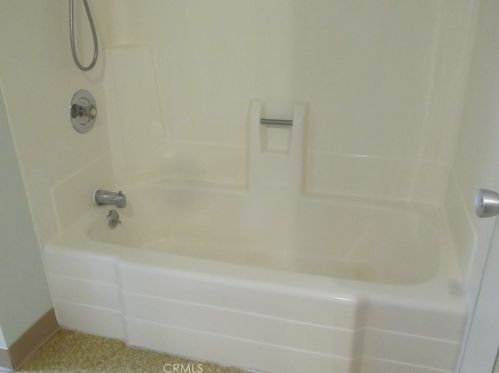 1660 Monterey Rd, Seal Beach CA  90740-5286 exterior