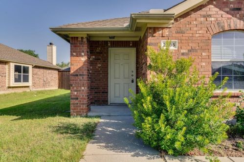 2385 Evening Song Dr, Oak Point TX  75068-7644 exterior