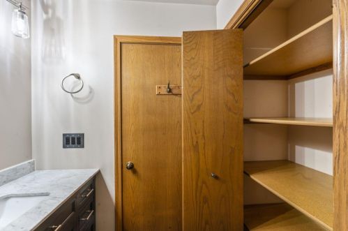 8219 57 Ave, Kenosha WI 53142-4728 exterior