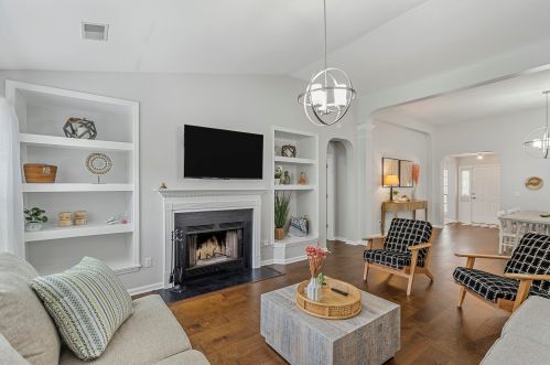 324 Rice Bay Dr, Mount Pleasant SC  29464-7876 exterior