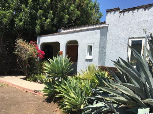 1307 Acacia Ave, Glendale, CA 91205-3805