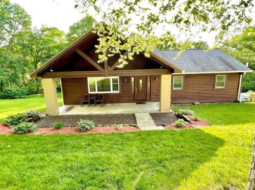 1119 Glenn Ave, Beaver Falls, PA 15010-2847