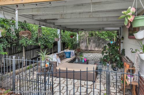 10 Sanford Rd, Bricktown NJ  08724-7134 exterior