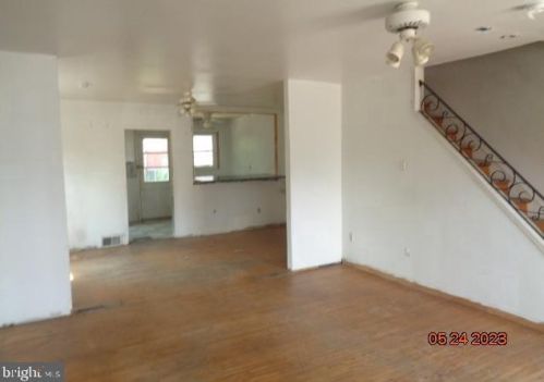 2815 Berkley St, Camden, NJ 08105-2827