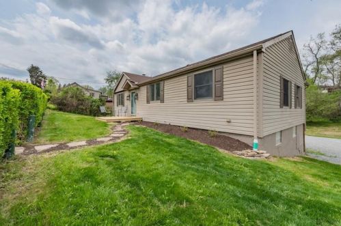 224 Mcwilliams Rd, Trafford, PA 15085-9769