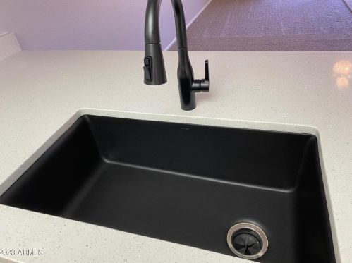 9047 Winchcomb Dr, Scottsdale AZ  85260-7006 exterior