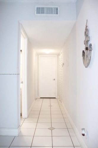 500 2nd St, Dania Beach FL  33004-3328 exterior