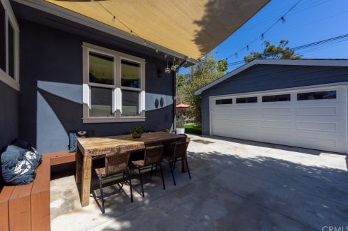 324 Grand Ave, Long Beach CA  90814-2738 exterior