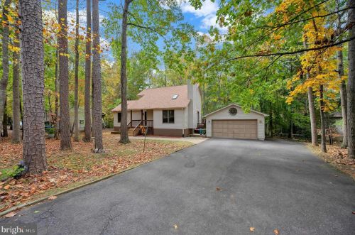 701 Monticello Cir, Locust Grove, VA 22508-5711