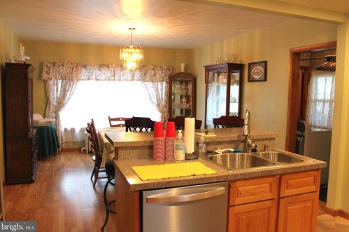 584 Main St, Barneytown PA  17052-9456 exterior