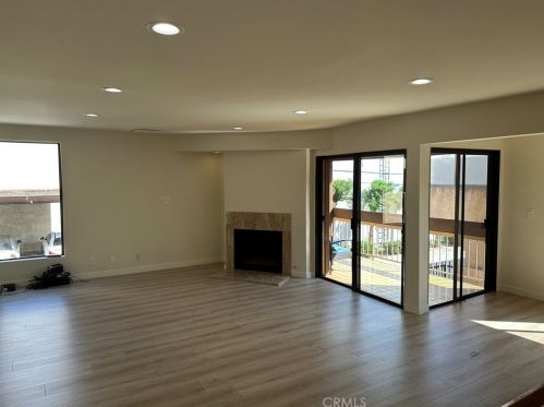 424 Kenwood St, Glendale, CA 91206-3273