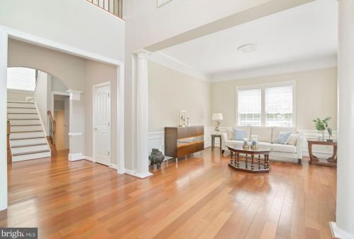 19372 Ml Dm Pl, Leesburg VA 20176-1637 exterior