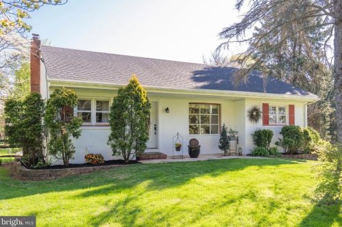 603 Borough Line Rd, Collegeville, PA 19426-2118