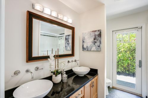 368 Fontainbleau Ter, Los Altos CA  94022-2229 exterior