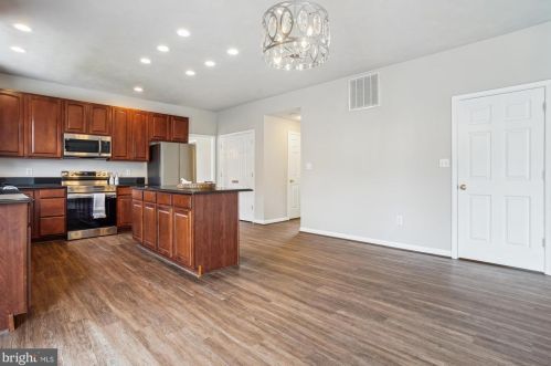 10204 Napoleon St, Fredericksburg VA  22408-8060 exterior