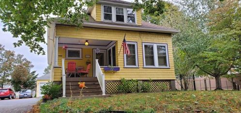 876 Main St, Warren RI  02885-4362 exterior