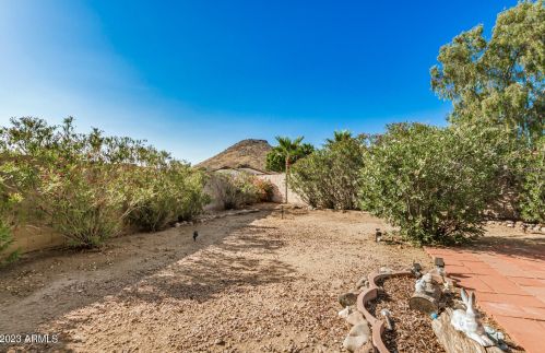 4722 Wahalla Ln, Glendale AZ 85308-7081 exterior