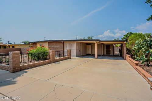 6907 Nelson Dr, Tucson, AZ 85730-1665