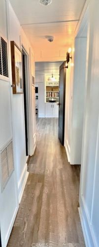 112 Yorktown, Newport Beach CA  92660-6144 exterior