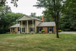 16487 Forest Gate Rd, Dubuque, IA 52001-9600