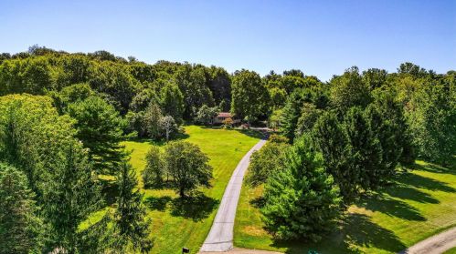 4300 Evergreen Rd, Carroll, OH 43112-9739