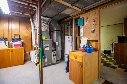 780 Donna Dr, Hermitage PA  16148-2938 exterior