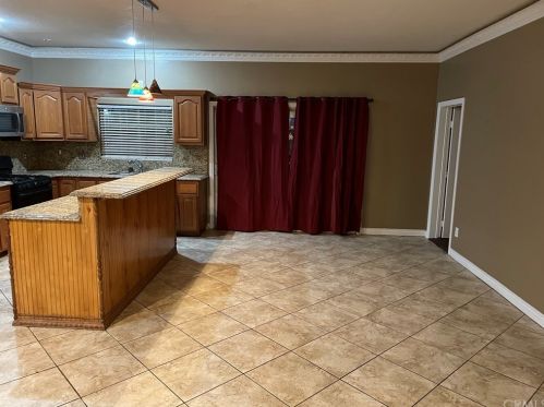 6369 Heatherwood Dr, Riverside, CA 92509-6174