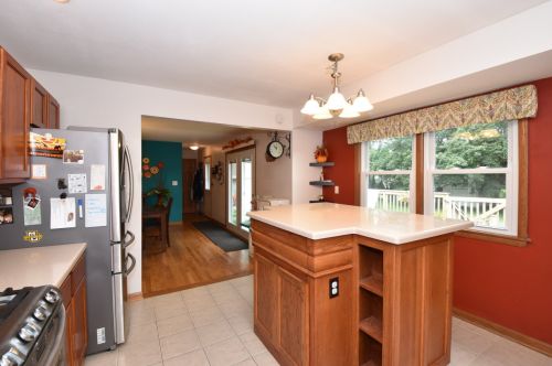 10120 Norwich Ave, Milwaukee WI 53228-2020 exterior