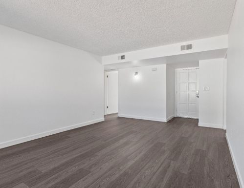 3809 Longbridge Dr, Modesto CA  95356-0856 exterior