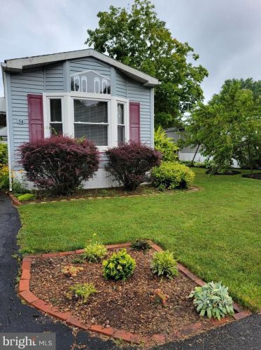 2917 High St, Pottstown, PA 19464-3129