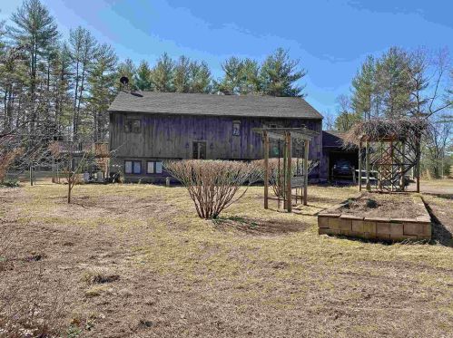 417 Plain Rd, Hinsdale, NH 03451-2129