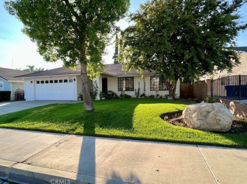 26873 Cuatro Milpas St, Santa Clarita CA  91354-2332 exterior