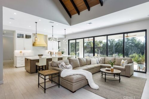 19222 Parker Cir, Orange CA  92861-1302 exterior