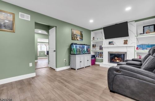 582 Orchard St, Rahway NJ  07065-2228 exterior