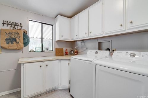 20935 Mariposa Rd, Lake Elsinore CA  92530-0522 exterior