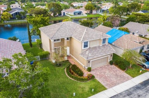 16527 20th St, Hollywood, FL 33028-1748