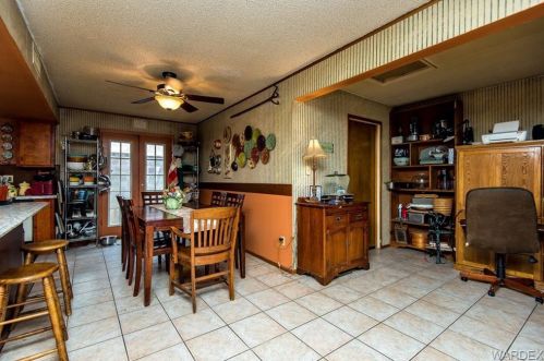 1386 Trane Rd, Bullhead City AZ  86442-7102 exterior