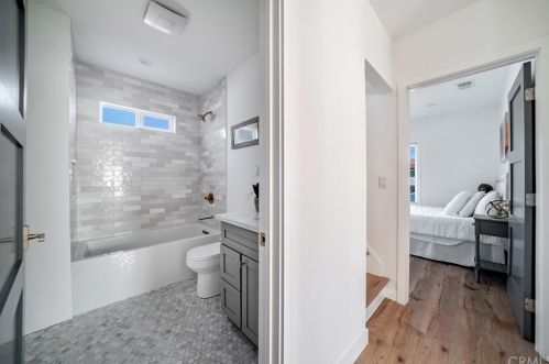 809 Harvard St, Glendale CA  91205-1208 exterior