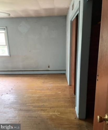 150 Elizabeth Ave, West Deptford NJ  08066-1665 exterior